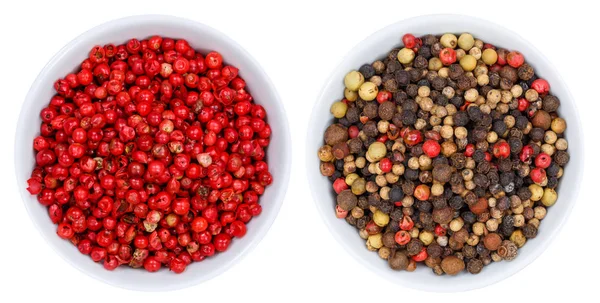 Peppercorns pepper peppercorn collection from above bowl isolate — Stock Photo, Image