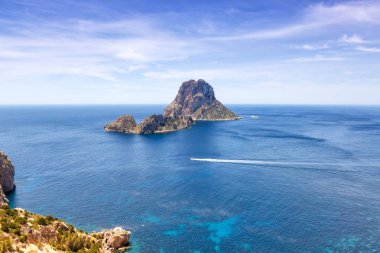Es Vedra rock Ibiza Adası İspanya seyahat Akdeniz'in tekne v