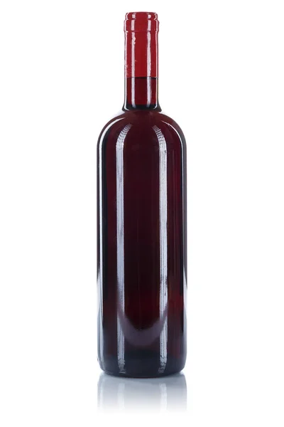 Garrafa de vinho vermelho isolado no branco — Fotografia de Stock