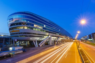 Frankfurt, Almanya 7 Nisan 2020 Frankfurt havaalanı Squaire binası (FRA).