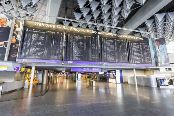 Frankfurt Alemania Abril 2020 Empty Terminal Durante Coronavirus Corona Virus — Foto de Stock