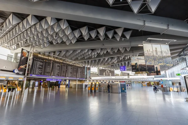 Frankfurt Alemania Abril 2020 Empty Terminal Durante Coronavirus Corona Virus —  Fotos de Stock