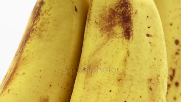 Bouquet de bananes suspendues dans l'air — Video