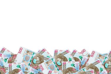 Polonya 500 zloti, Coronavirus salgını sırasında basılmış. Polonya Merkez Bankası, Polonya ekonomisini kurtarmak ve ülkenin durgunlaşmasını önlemek için büyük miktarda para basıyor. Metin için boşluk kopyala, beyaz arkaplan