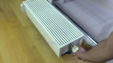 Radyatör Termostat ayar sıcaklığı kişi el