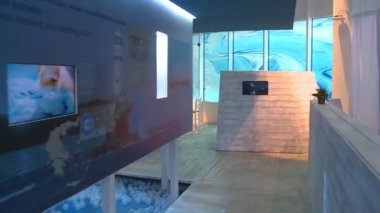 POV yürümek Yunanistan Expo 2017 sergi pavilion ilginç tribünlerde arasında