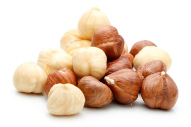 İzole fındık yığını