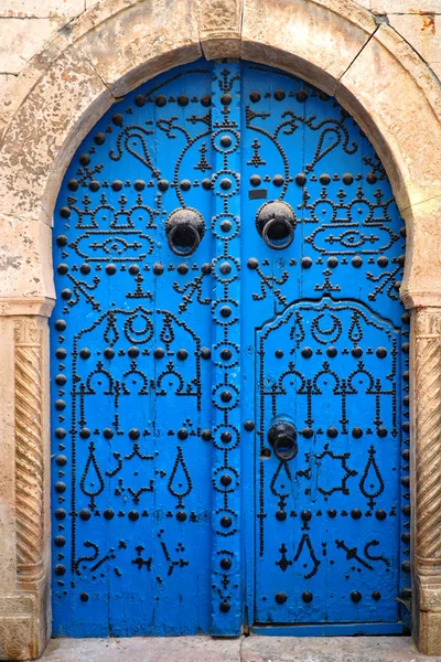 Ručně crafte světlé modré dveře — Stock fotografie