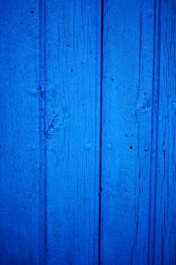 Mavi kapı üzerinde boyalı, dokulu