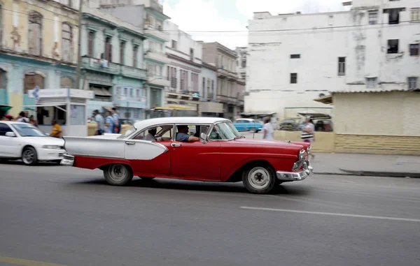 Régi Autót Belvárosban Havanna Kuba — Stock Fotó