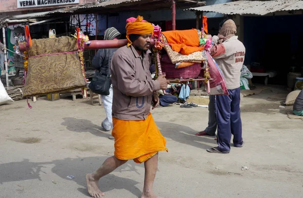 Munger India 2015 Október Vidáman Öltözött Vallási Zarándokok Séta Vidéki — Stock Fotó