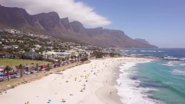 Luchtfoto Boven Camps Bay Kaapstad Zuid Afrika — Stockvideo