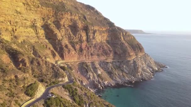 Hoge Hoek Luchtfoto Uitzicht Dramatische Kustweg — Stockvideo