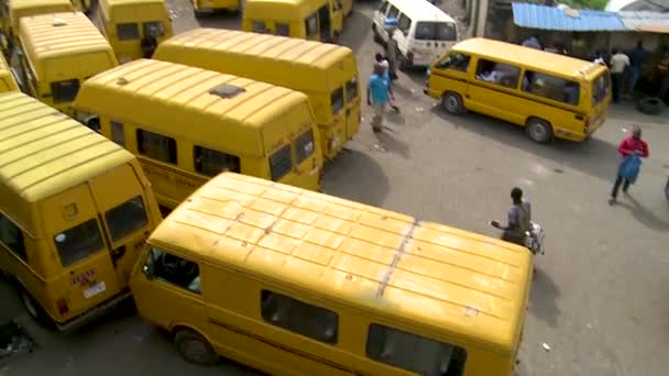 Centro Lagos Nigeria Con Comerciantes Tráfico — Vídeos de Stock