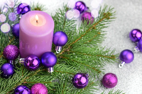Menekşe Noel dekorasyon