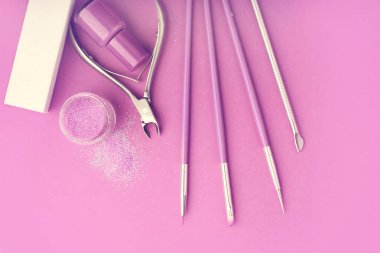 Kozmetik ve manikür ve pedikür için aksesuarlar