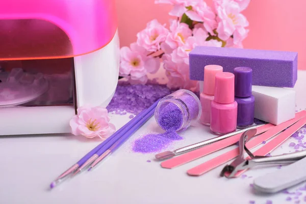 Cura delle unghie. Accessori per manicure viola — Foto Stock