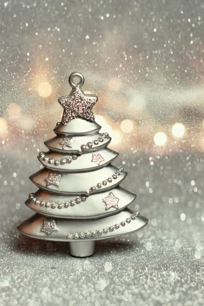 魔法の銀のクリスマス ツリー — ストック写真