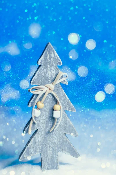 かわいい木製クリスマス ツリー. — ストック写真