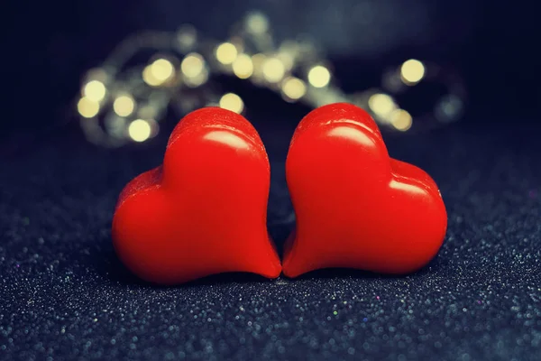 День Святого Валентина Два Красных Сердца Стоковое Изображение