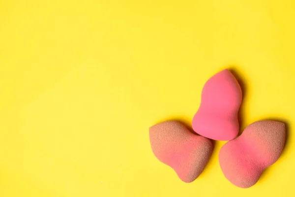 Make up sponges. Clean and dirty.