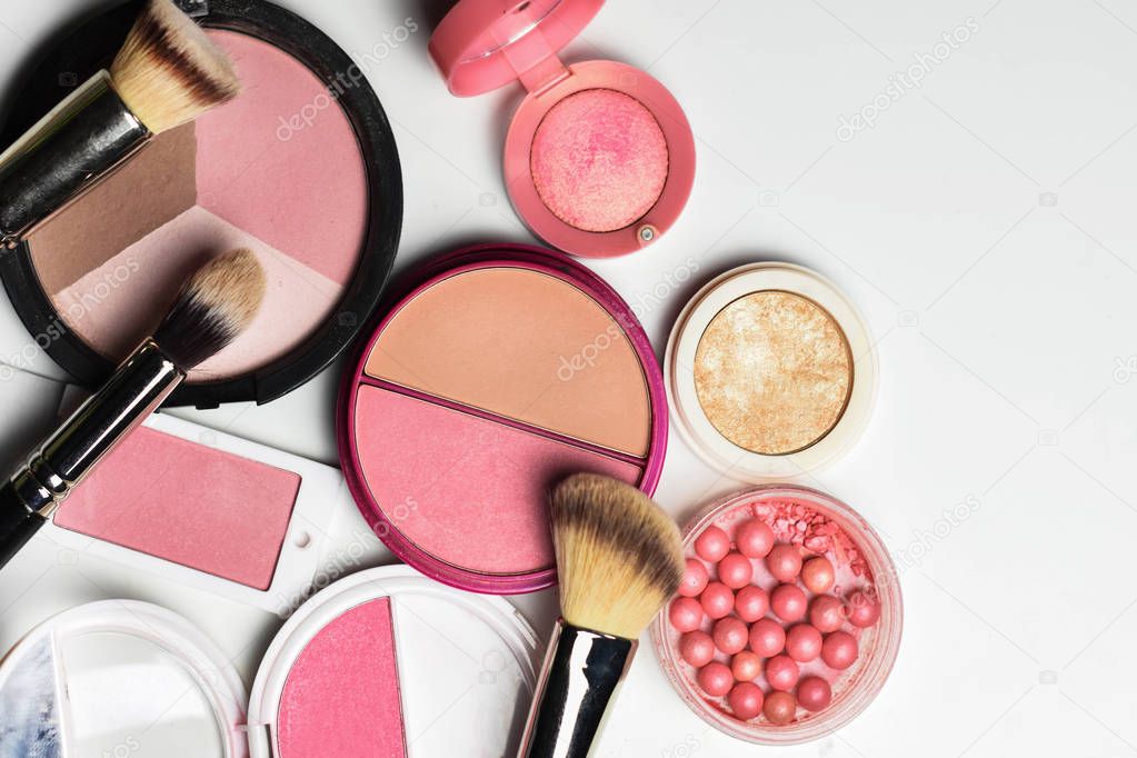 Products for face contouring 