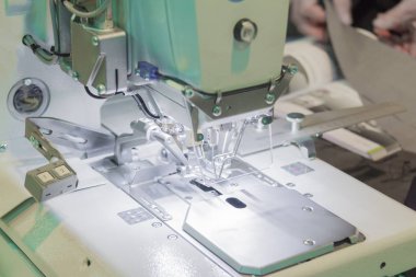 Endüstriyel dikiş makinesi.