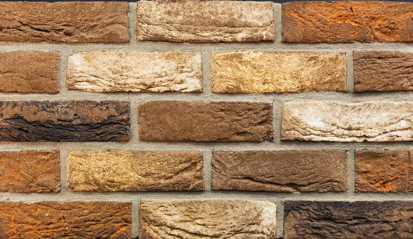 Doku doğal tuğla. Malzemeler karşı karşıya