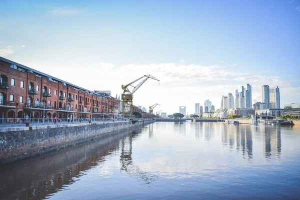 BUENOS AIRES - ARGENTINA: Puerto Madero