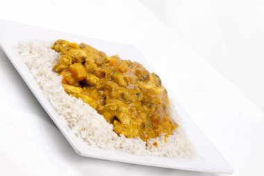 Ispanak ve tatlı patates köri