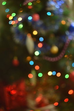 Odaklanamayan ışıklarla soyut noel arkaplanı