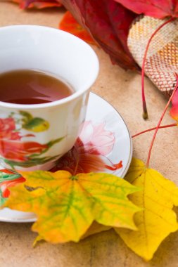 sonbahar çay partisi