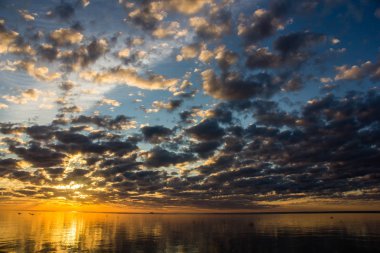 Finlandiya Körfezi (Leningrad region yaz sunset)