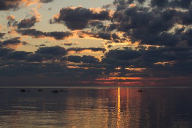 Finlandiya Körfezi (Leningrad region yaz sunset)