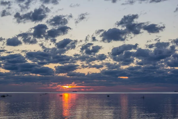 Finlandiya Körfezi (Leningrad region yaz sunset)
