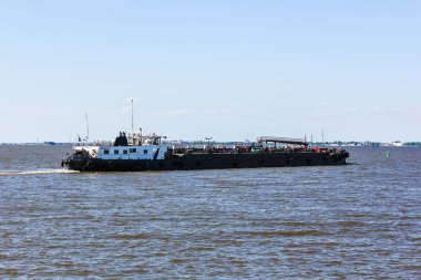 Kargo gemileri Finlandiya Körfezi içinde