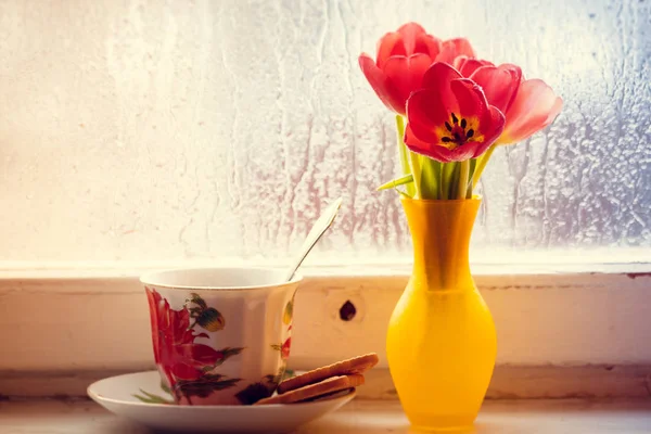 Tulips Vase Windowsill — Stock Photo, Image