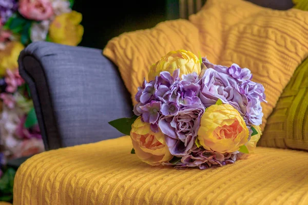 Umělé Květiny Papíru Jako Domácí Dekorace — Stock fotografie