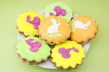 güzel Paskalya tanımlama bilgisi