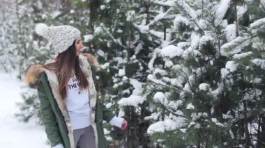 snowy orman kız
