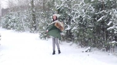 snowy orman kız