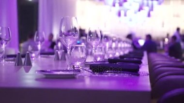 akşam yemeği hizmet veren şarap Restoran iç bardak