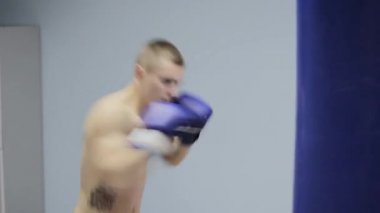 Spor armut ile genç boksör