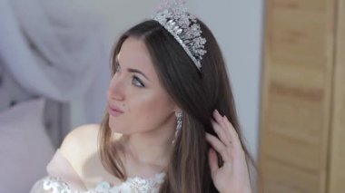 kız yüz yakın çekim portresi. Kız fotoğrafçısına poz