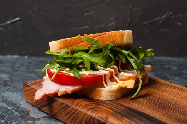 Very Tasty Big Sandwich Ham Balyk Arugula Cheese Tomatoes Mayonnaise — Stock Photo, Image
