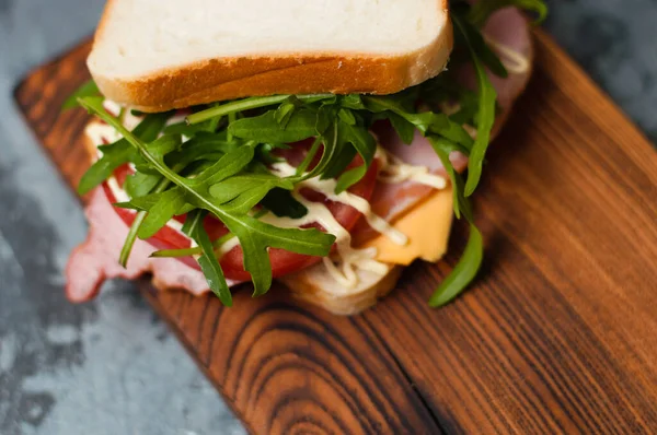 Very Tasty Big Sandwich Ham Balyk Arugula Cheese Tomatoes Mayonnaise — Stock Photo, Image