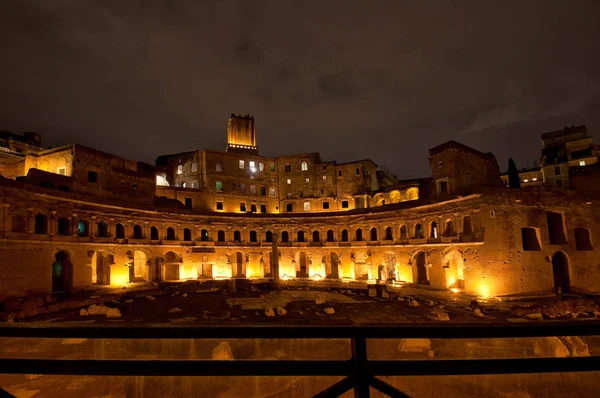 Trajanus s marknaden, en del av Trajanus Forum — Stockfoto