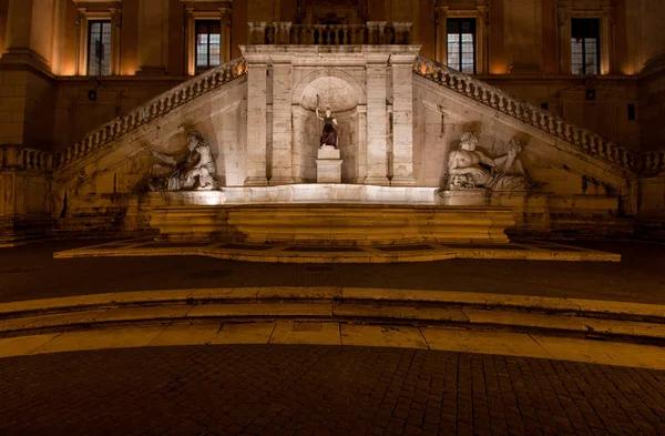 La Fuente de la Diosa Roma — Foto de Stock