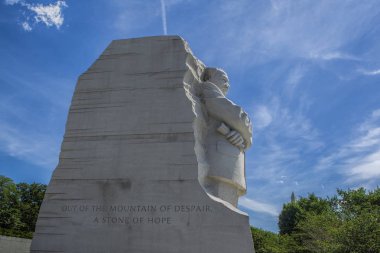 Mlk Sideview heykeli.