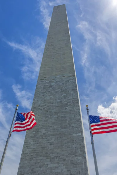 Monumento a Washington y antigua gloria . — Foto de Stock